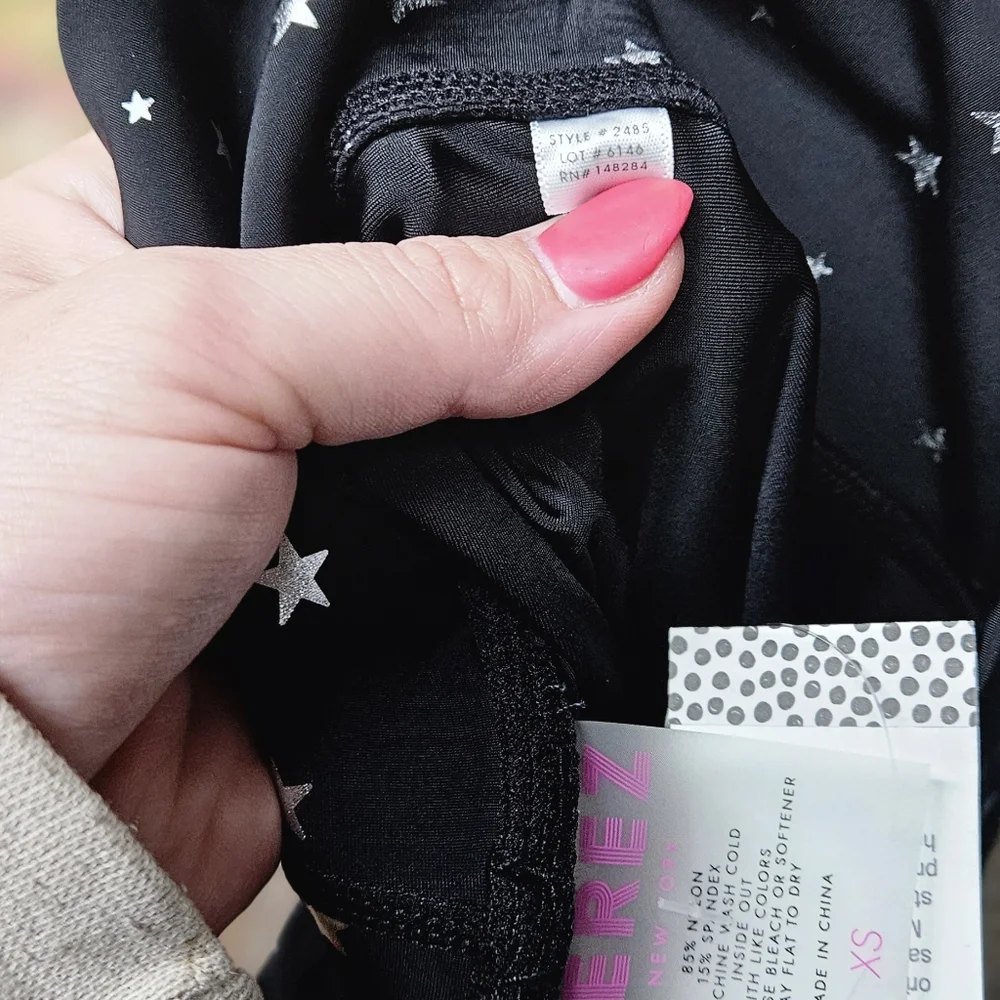 Uplift Leggings Star Print - Picture 15 of 17